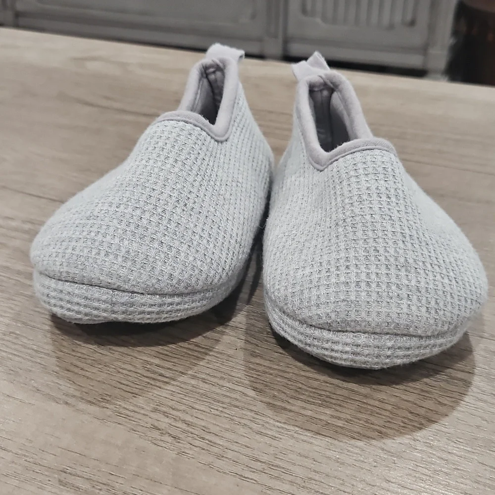 Zara Baby Gray Monochrome House Slippers - Size 22-23 (US size 7-8) NWT